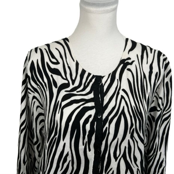 Designers Originals | Size 2XL Black White Zebra Print ButtonUp Cardigan Sweater - Picture 2 of 4